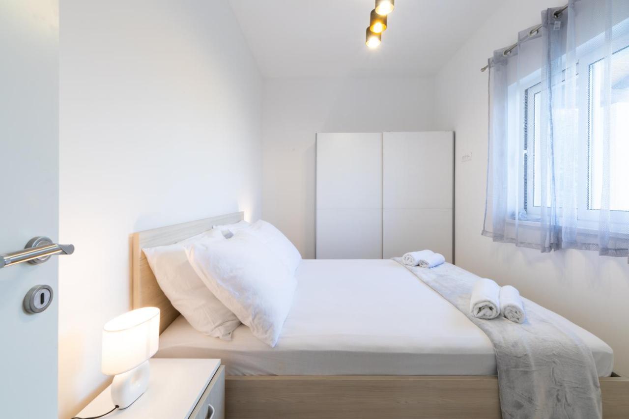Vila Apartments Marina Blato  Zewnętrze zdjęcie