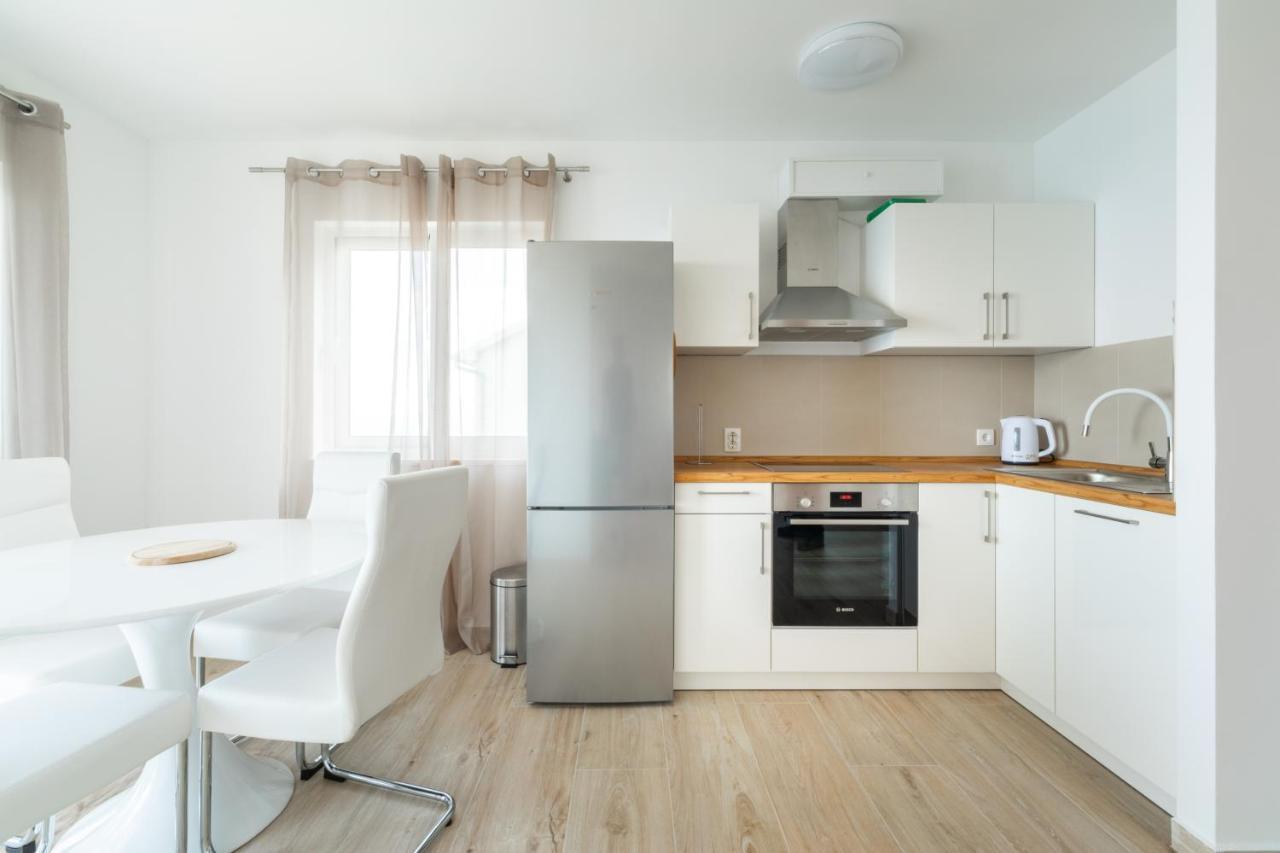 Vila Apartments Marina Blato  Zewnętrze zdjęcie