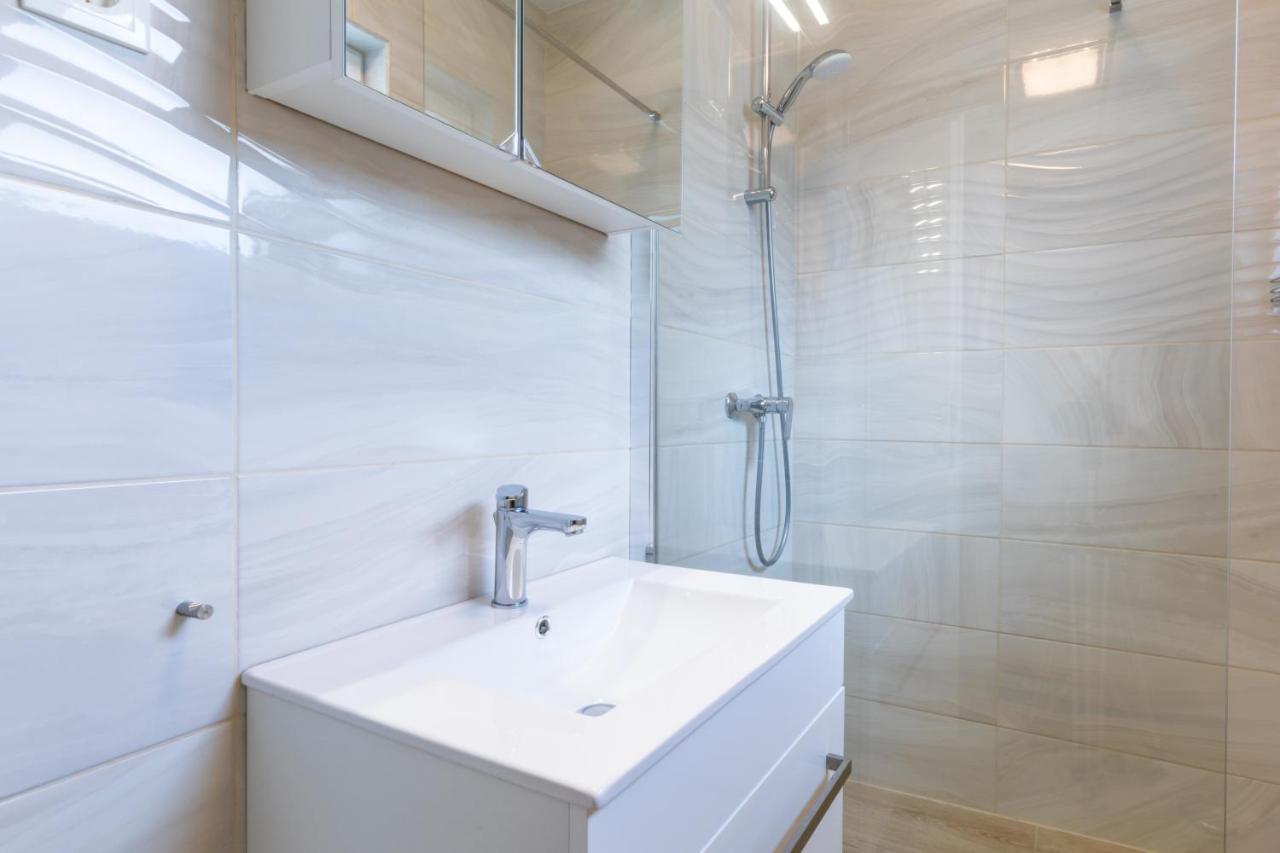 Vila Apartments Marina Blato  Zewnętrze zdjęcie